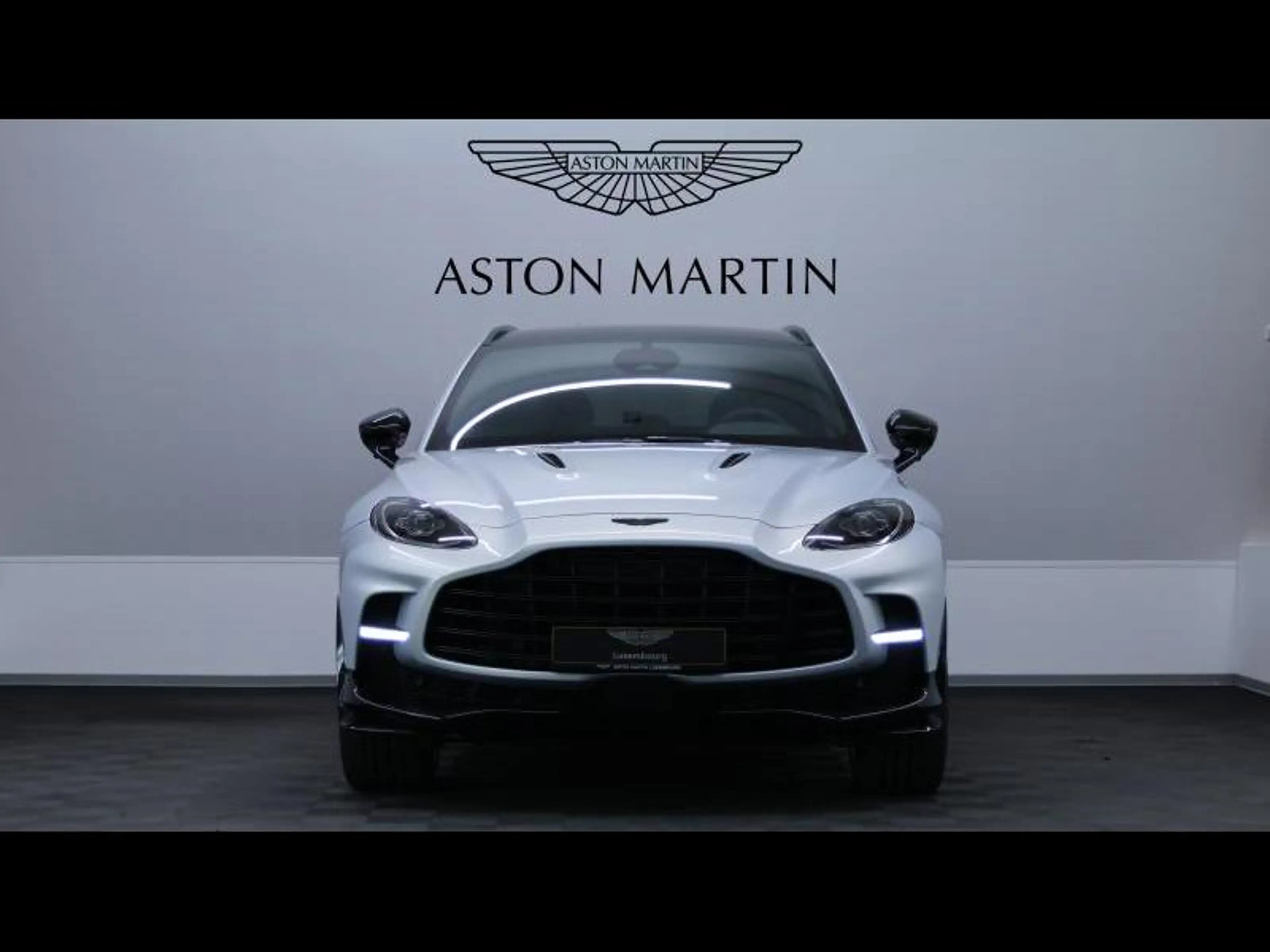Aston Martin DBX 707 V8 — photo 2