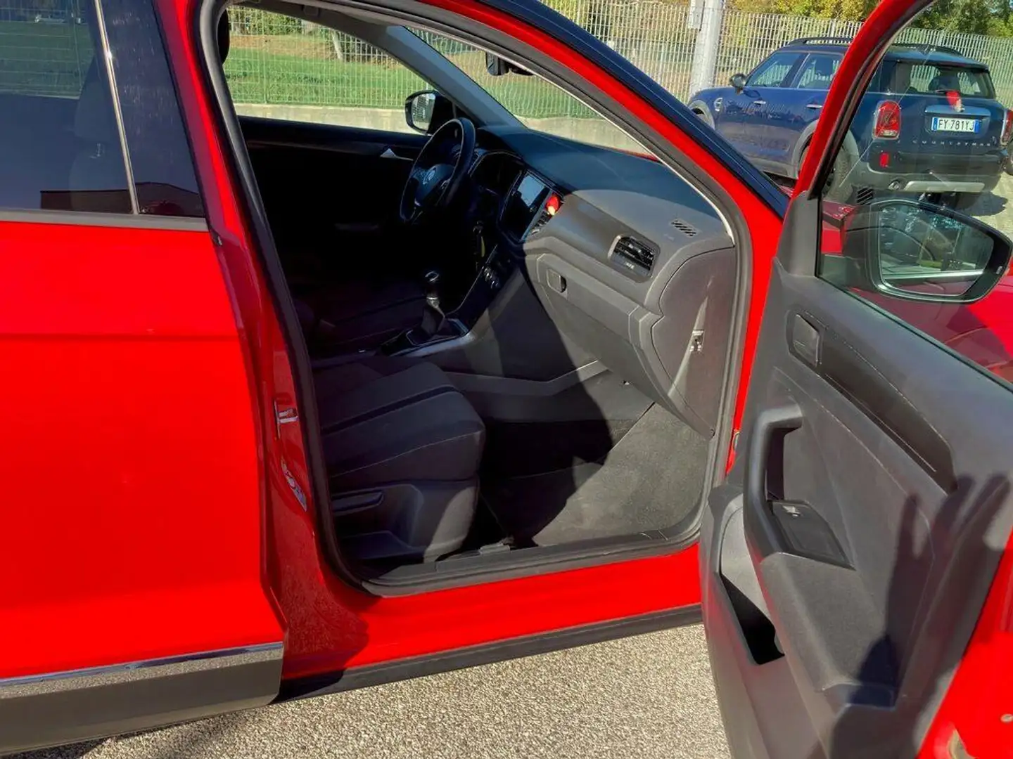 Volkswagen T-Roc 1.0 tsi Style 115cv - 2