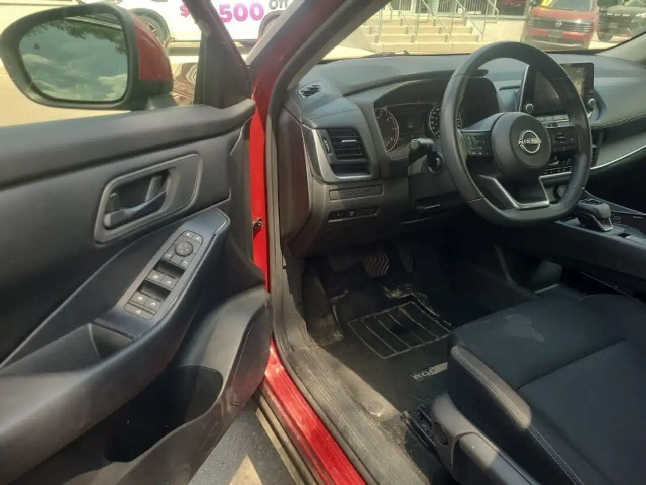 Nissan Rogue снимка Nissan Rogue