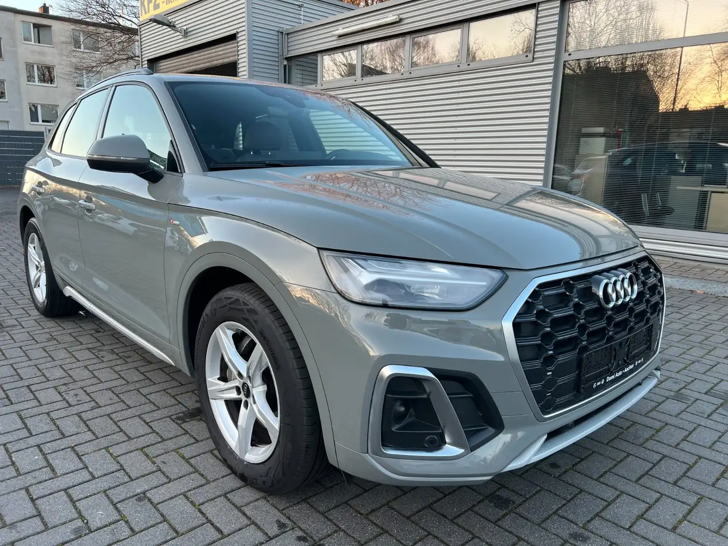 Audi Q5 35 TDI S line/Panorama/Leder Grau - 1