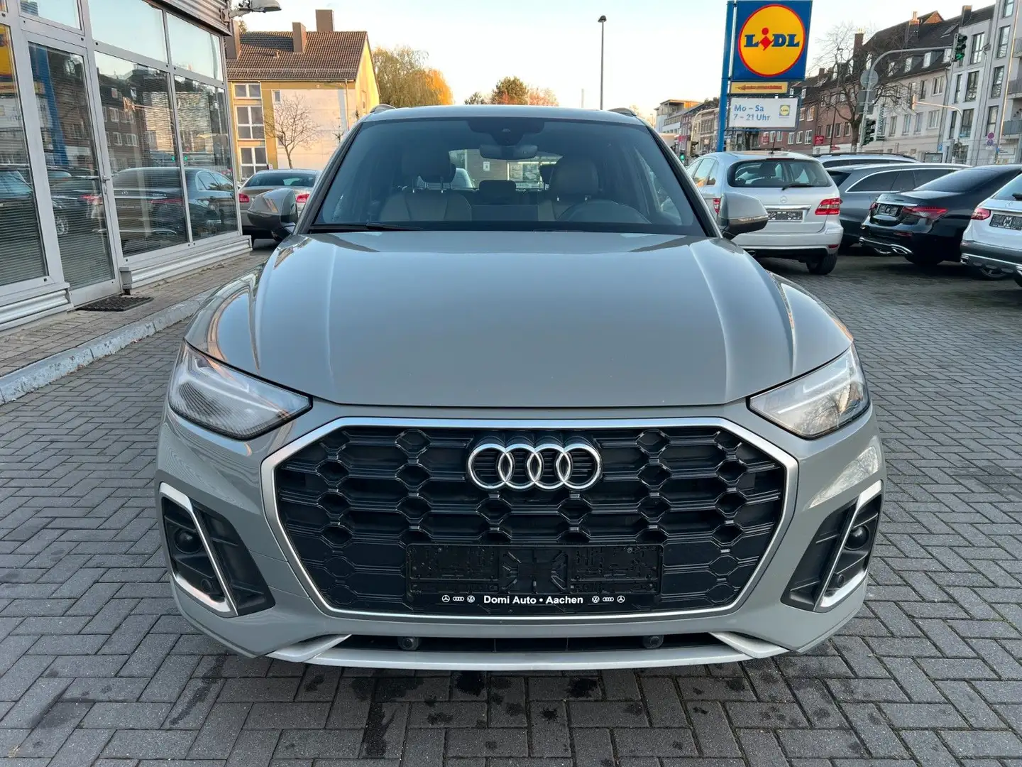 Audi Q5 35 TDI S line/Panorama/Leder Grau - 2