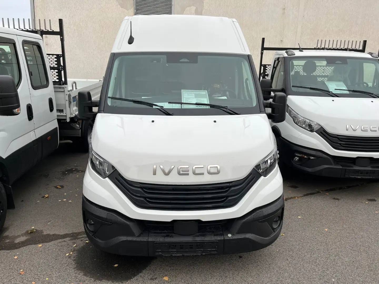 Iveco Daily 35 S 21HA8 V Weiß - 1