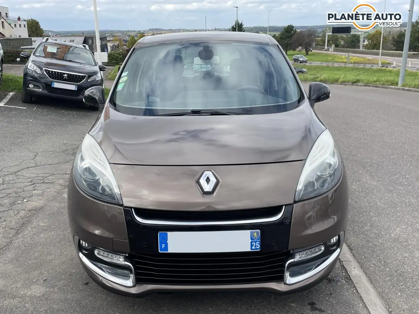Renault Scenic 1.6 Energy dCi - 130  CV.MONOSPACE Bose. Véhicule suivi. Dès 83 €/mois Marrón - 2