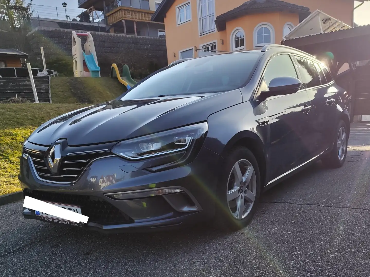 Renault Megane Mégane Grandtour GT-Line Energy TCe 130 GT-Line Grau - 1