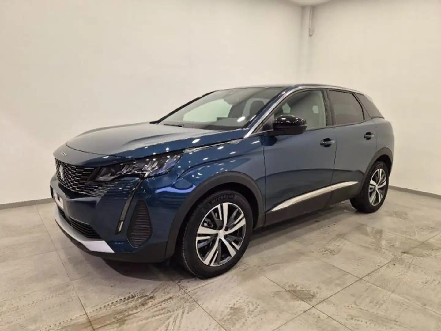 Peugeot 3008 PureTech Turbo 130 S&S Allure Pack N1 Autocarro Gris - 1