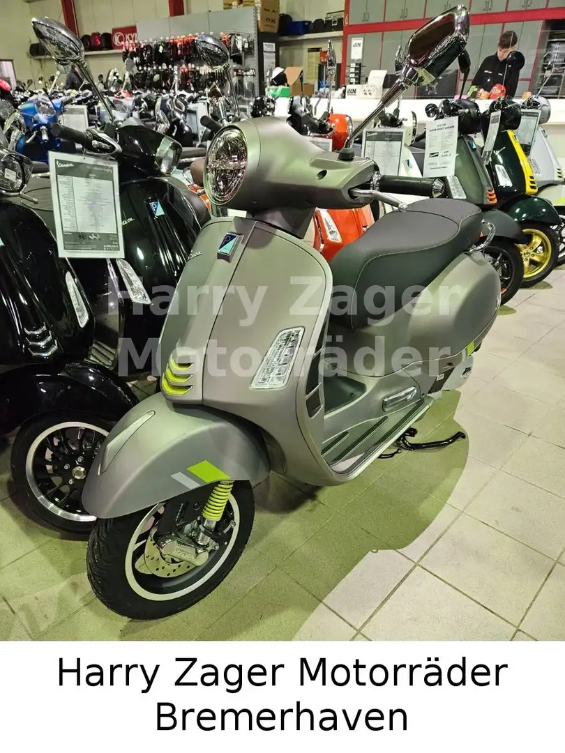 Vespa GTS 125 Super Tech SUPERTECH , sofort Grigio - 1