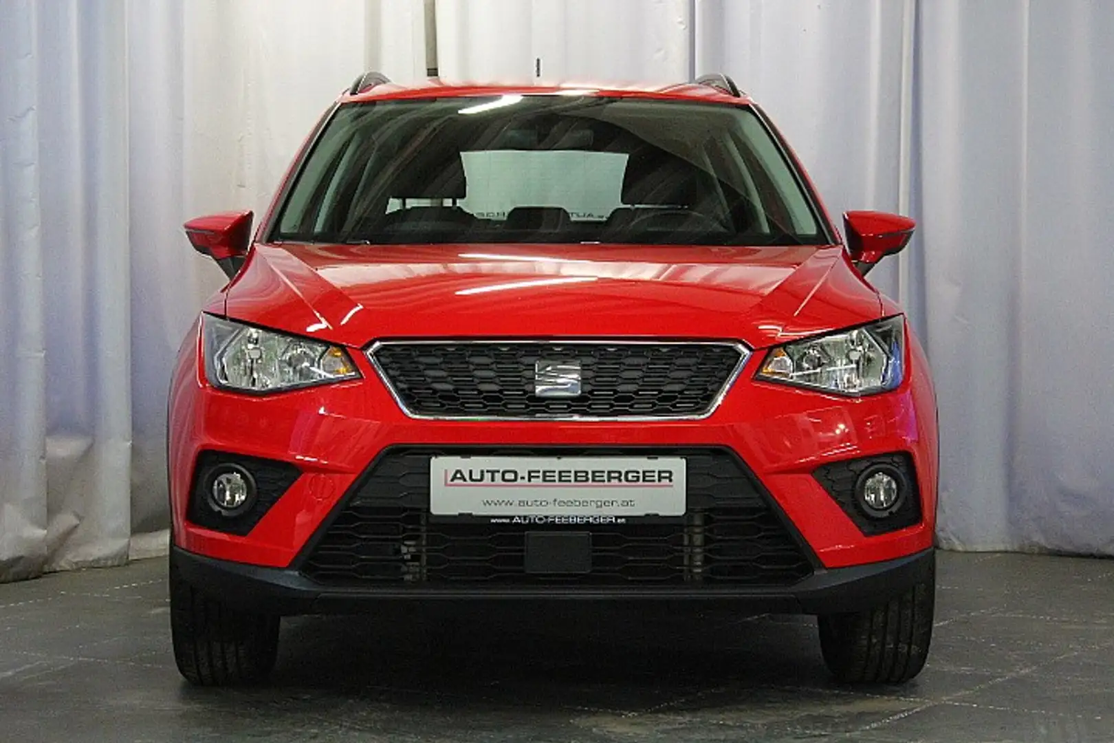 SEAT Arona 1,0 Eco TGI Style Rot - 2