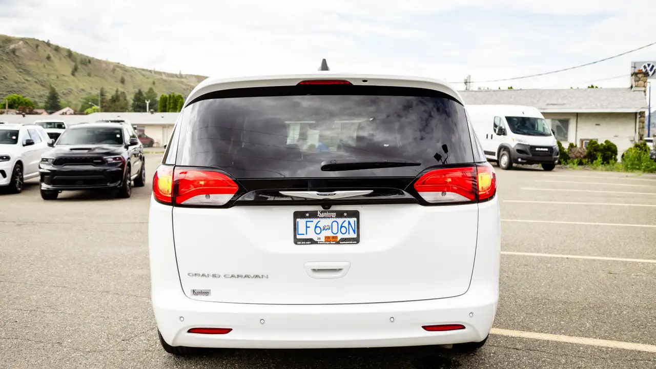 Chrysler Grand Caravan снимка Chrysler Grand Caravan