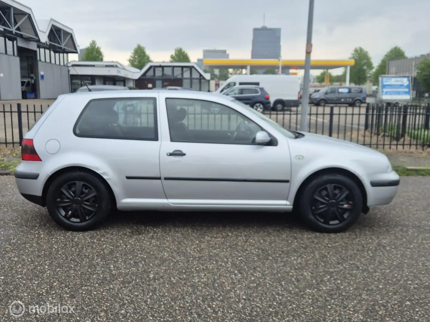Volkswagen Golf 1.6 Automaat Cruise Controle Airco Grijs - 2
