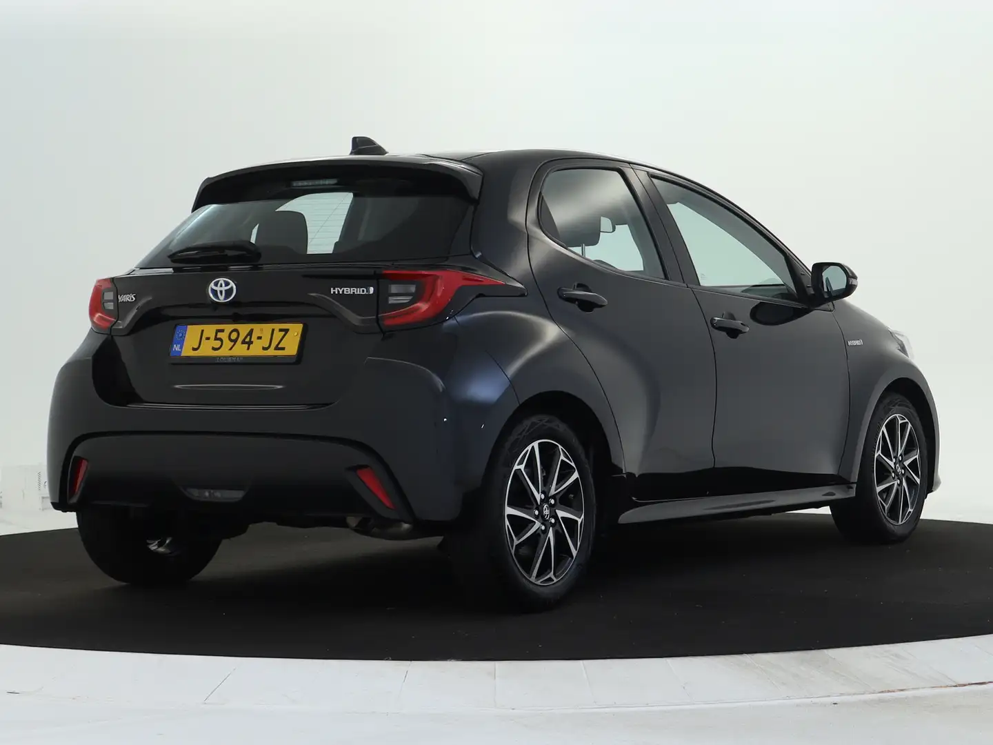 Toyota Yaris 1.5 Hybrid First Edition Navigatie | Apple Carplay Noir - 2