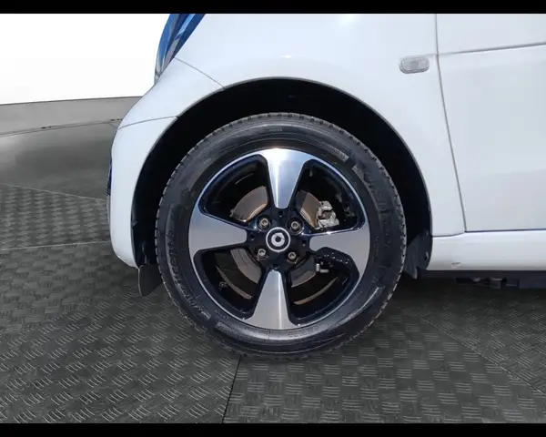 smart Fortwo view 14