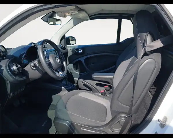 smart Fortwo view 9