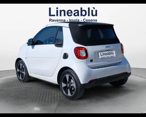 smart Fortwo view 3