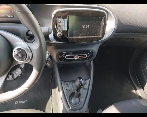 smart Fortwo view 11