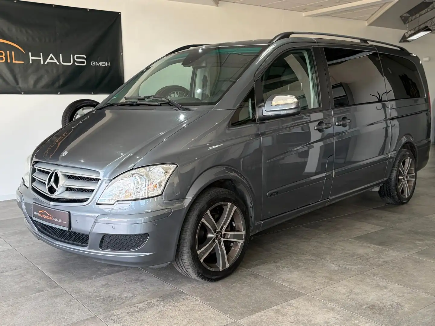 Mercedes-Benz Viano 2.2 CDI Trend lang *AHK*ACTIVITY*BI-XENON* Gris - 1
