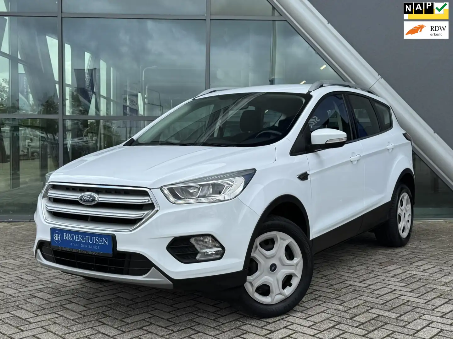 Ford Kuga 1.5 EcoBoost Trend Ultimate Camera / Navigatie / C Wit - 1