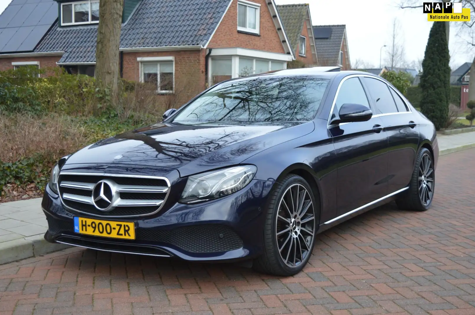 Mercedes-Benz E 200 Prestige/schuifdak/camera Blauw - 1