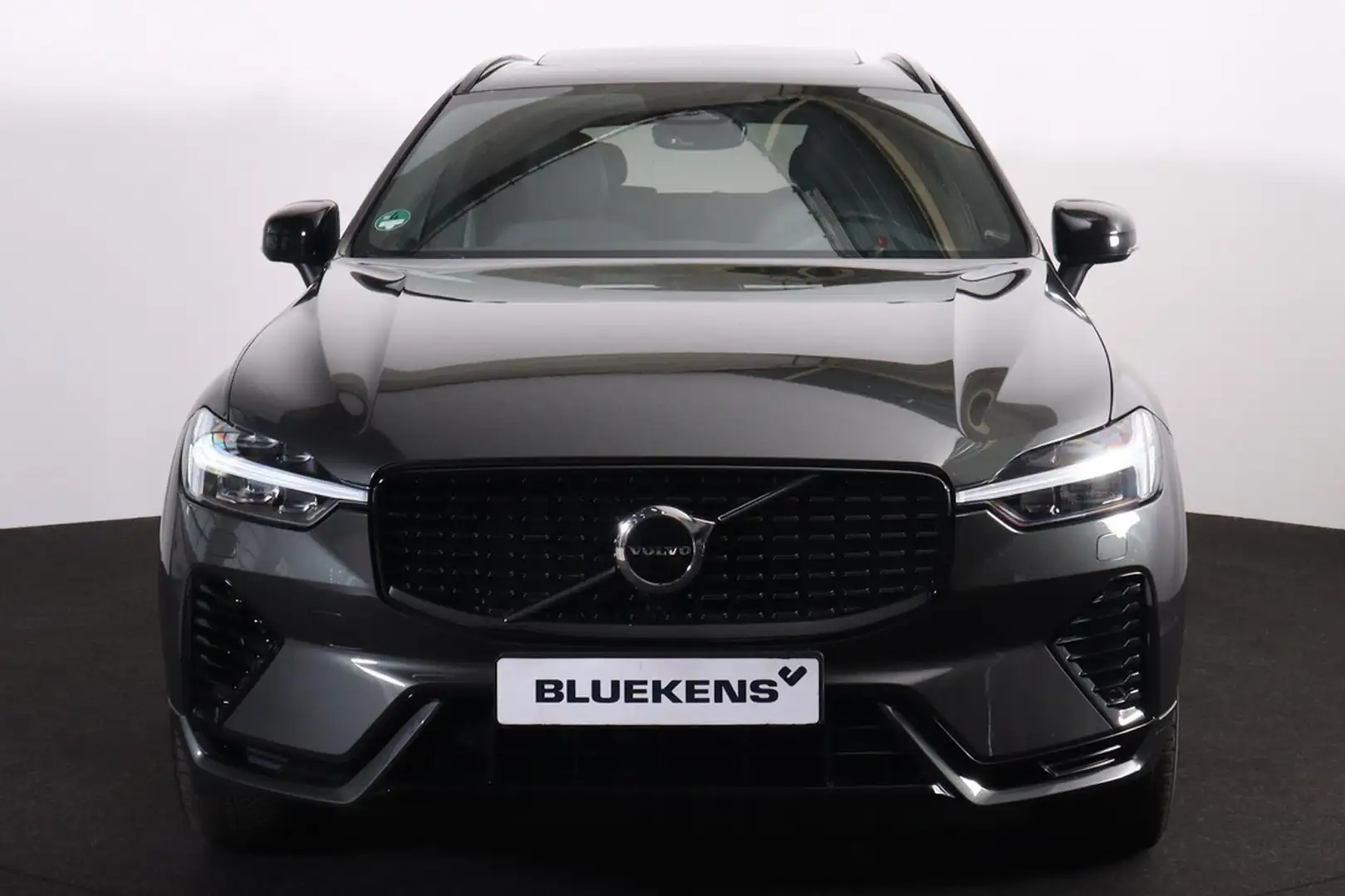Volvo XC60 T6 Recharge AWD R-Design - LONG RANGE - Panorama/s Gris - 2