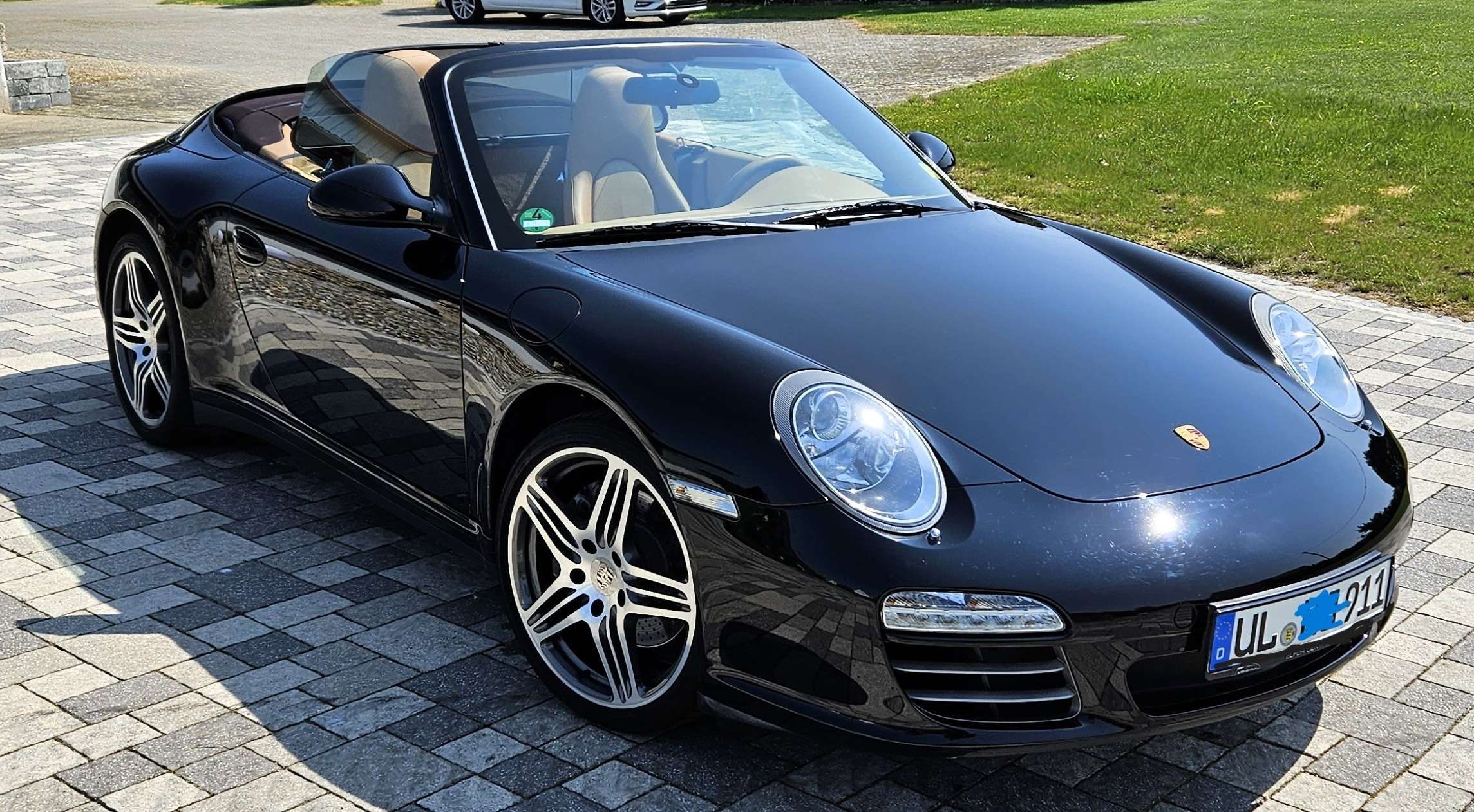Second hand Porsche 911 