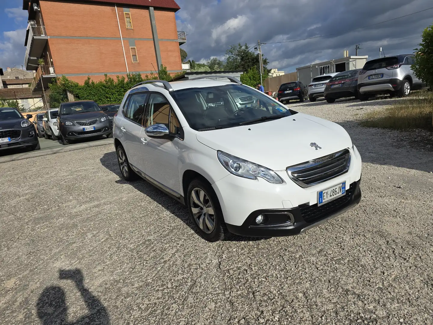 Peugeot 2008 2008 1.2 puretech 12v Allure 82cv E6 Weiß - 1