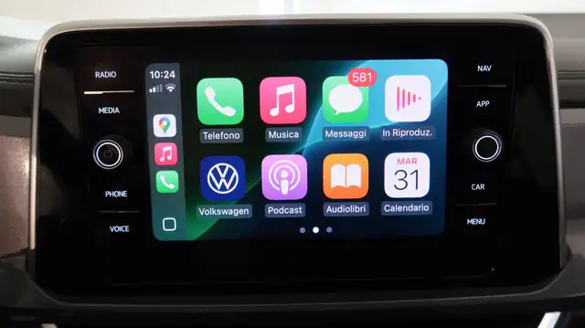 Volkswagen T-Roc view 11
