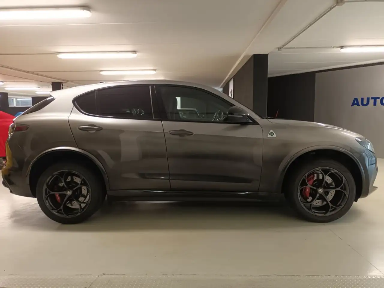 Alfa Romeo Stelvio 2024 — фото 9