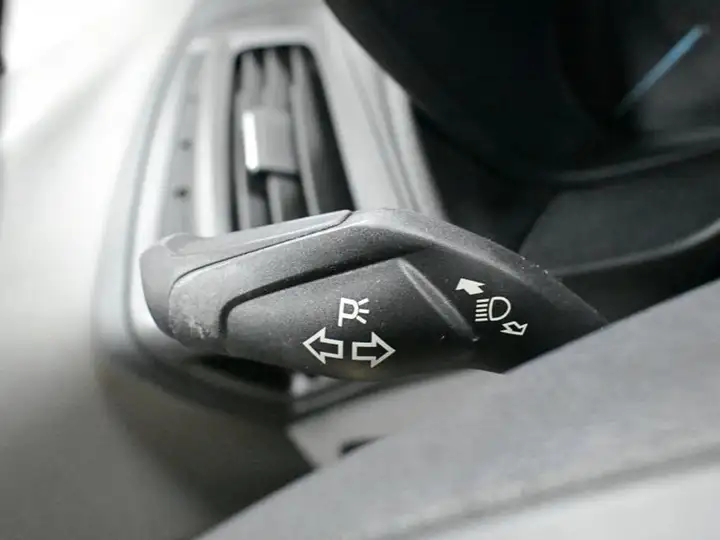 Ford Transit Connect 2021, foto 11