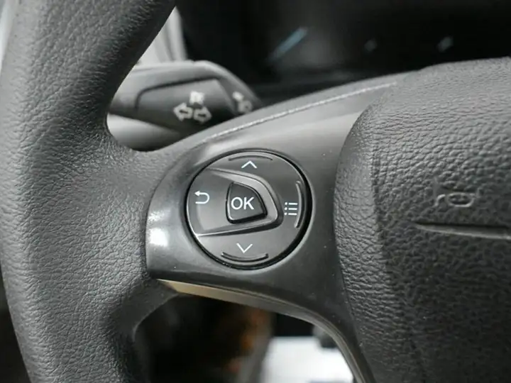 Ford Transit Connect 2021, foto 13