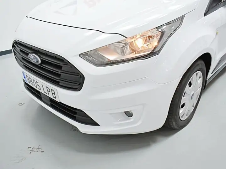 Ford Transit Connect 2021, foto 4