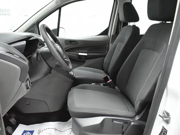 Ford Transit Connect 2021, foto 9