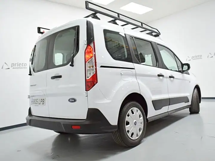 Ford Transit Connect 2021, foto 44