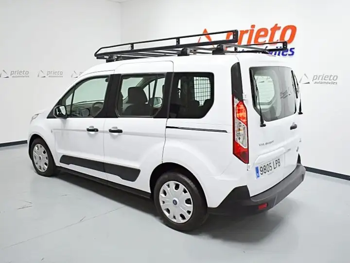 Ford Transit Connect 2021, foto 3