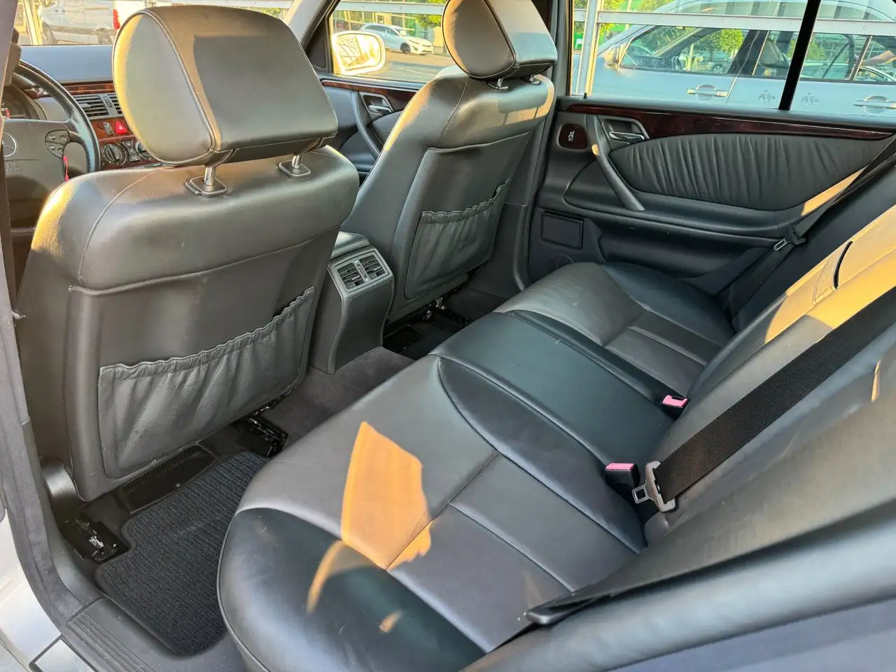 Mercedes-Benz E 240 ELEGANCE AUT Leder Klima, foto 8
