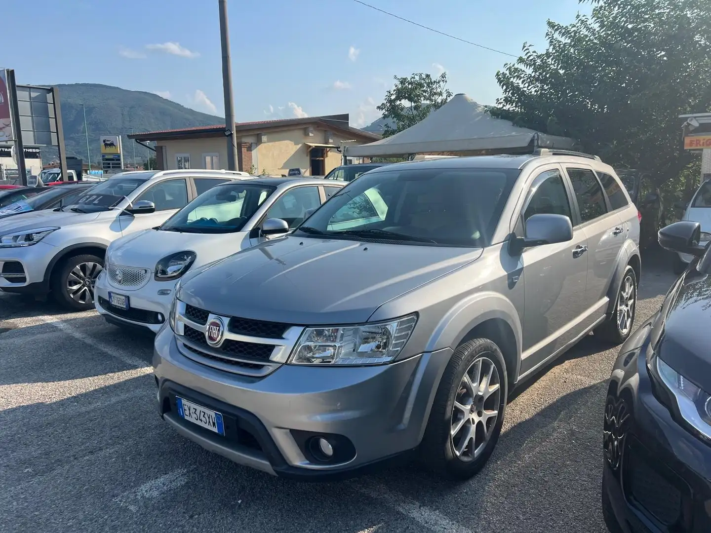 Fiat Freemont Freemont 2.0 mjt 16v Cross 4x4 170cv auto Srebrny - 1