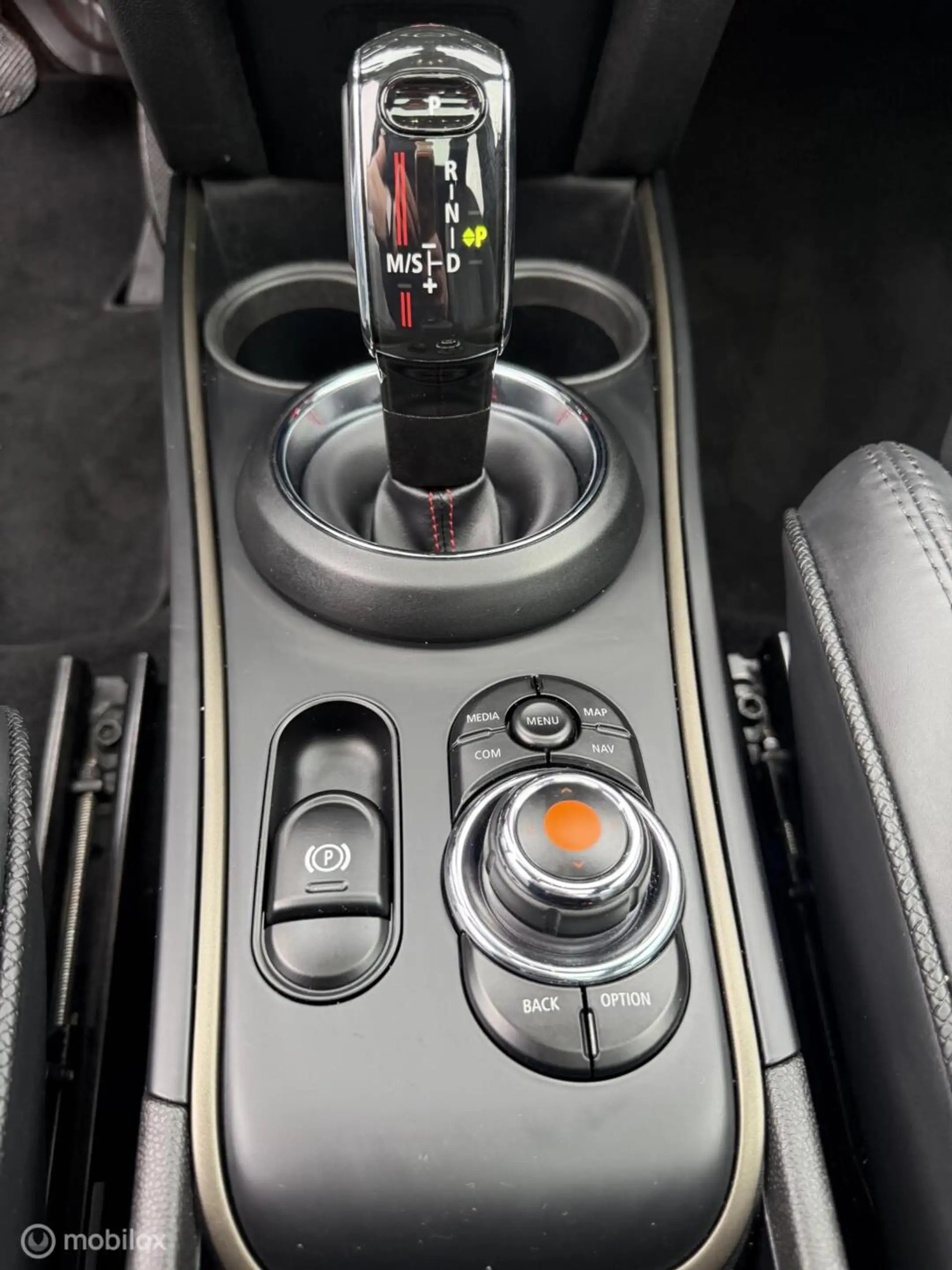 MINI Cooper S Countryman 2.0 Hammersmith PANO/LEER/CARPLAY — photo 25