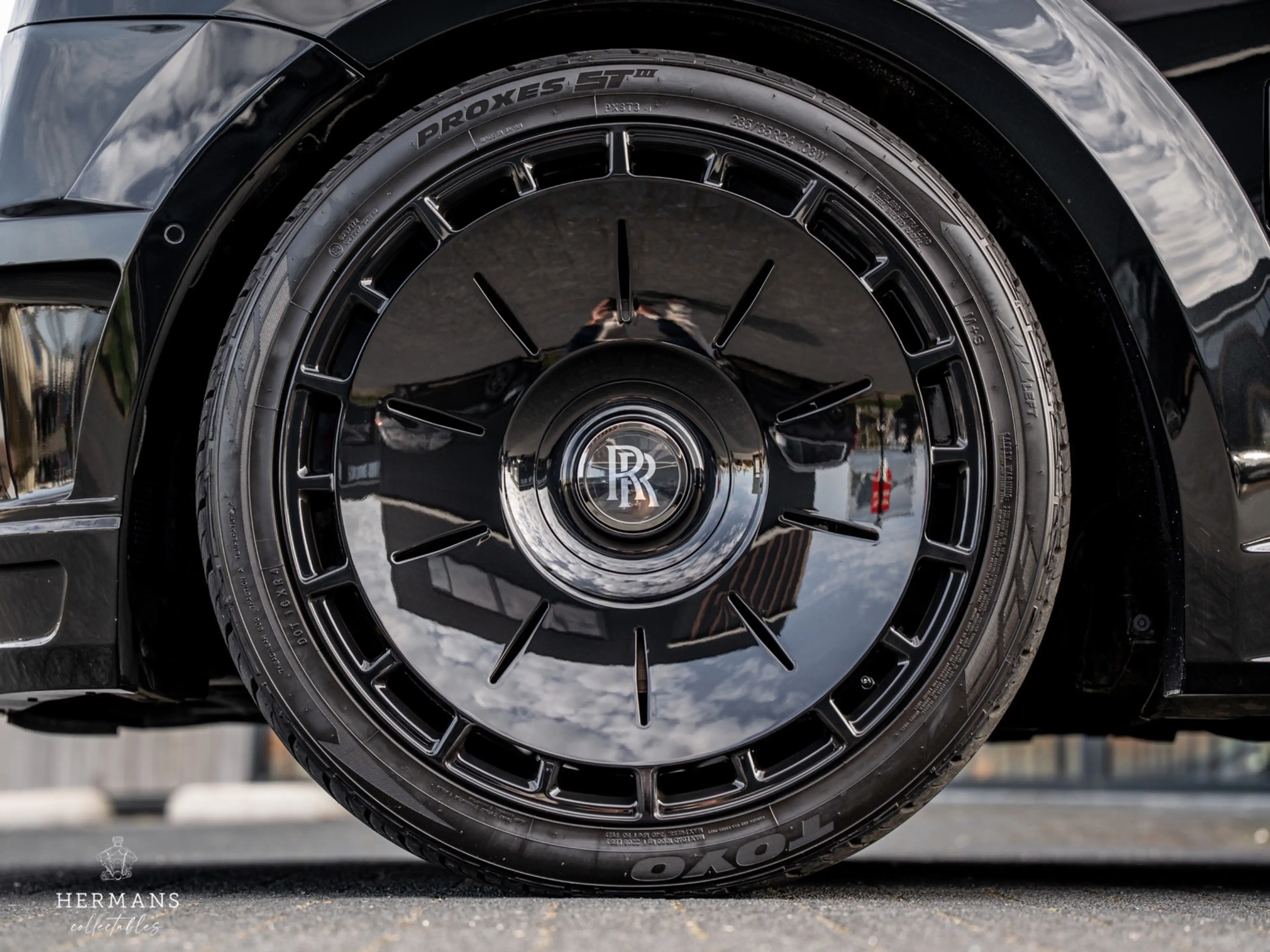 Rolls-Royce Cullinan 6.75 V12 / NOVITEC Widebody / Starlight / Massage — photo 14