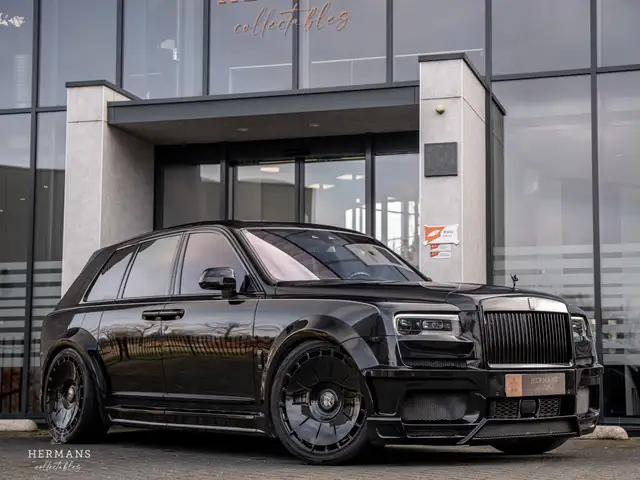 Rolls-Royce Cullinan 6.75 V12 / NOVITEC Widebody / Starlight / Massage