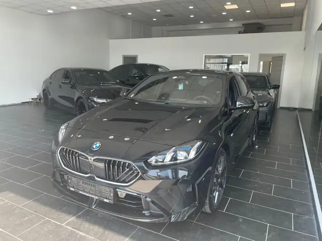 BMW 1 Series view 5