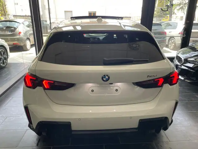 BMW 1 Series view 6