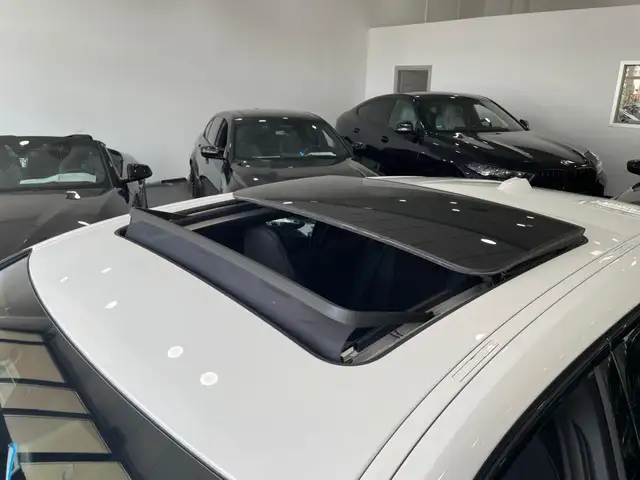 BMW 1 Series view 12