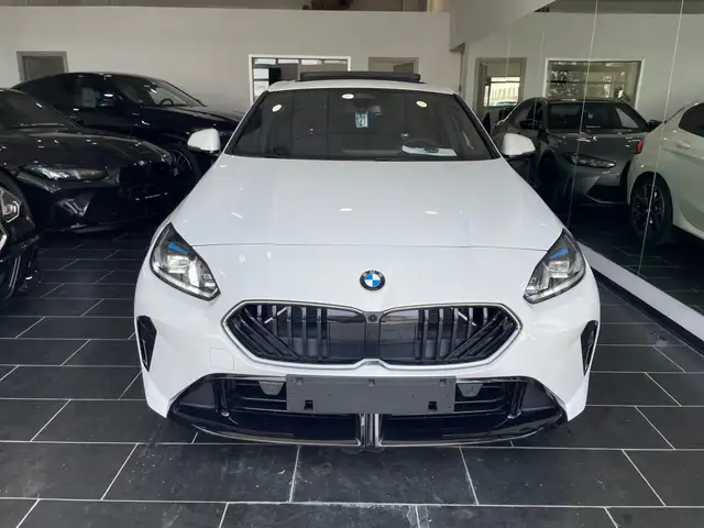 BMW 1 Series view 2