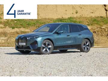 iX xDrive40