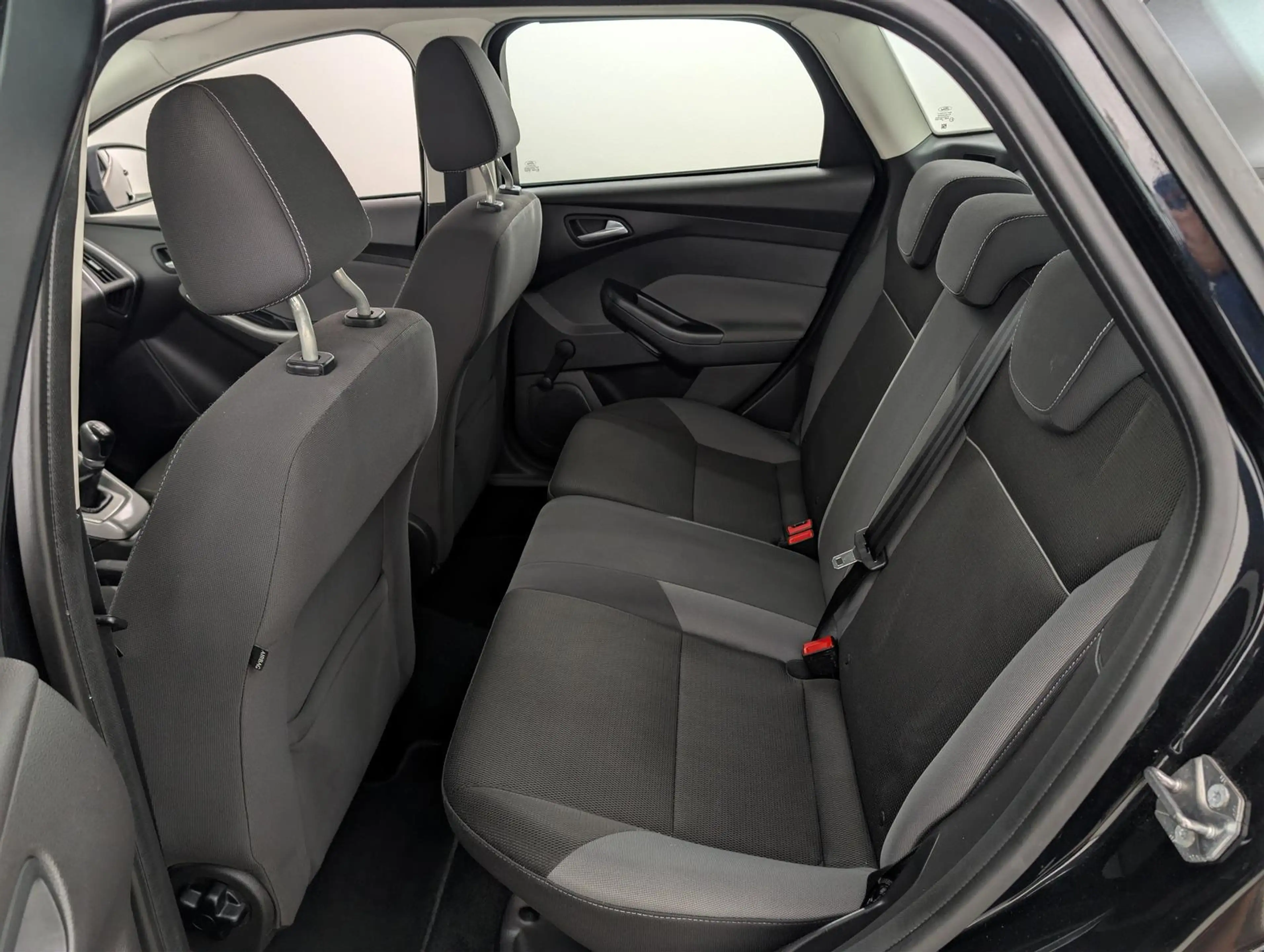 Ford Focus Turnier 1.0 EcoB Trend WinterPak+GJR+Klima — photo 11
