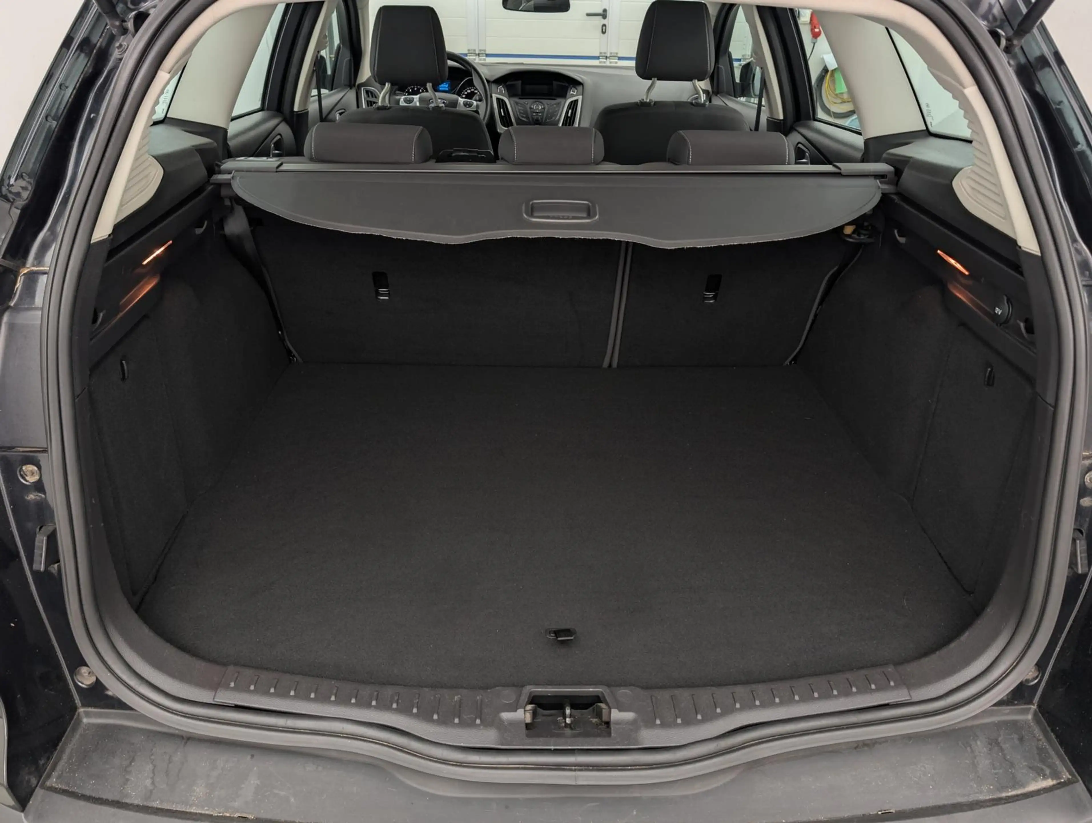 Ford Focus Turnier 1.0 EcoB Trend WinterPak+GJR+Klima — photo 8