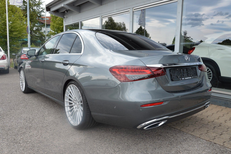 Mercedes-Benz E 400 d 4Matic*PANO*CAM*MBUX*DAB*AHK*20`* — photo 3