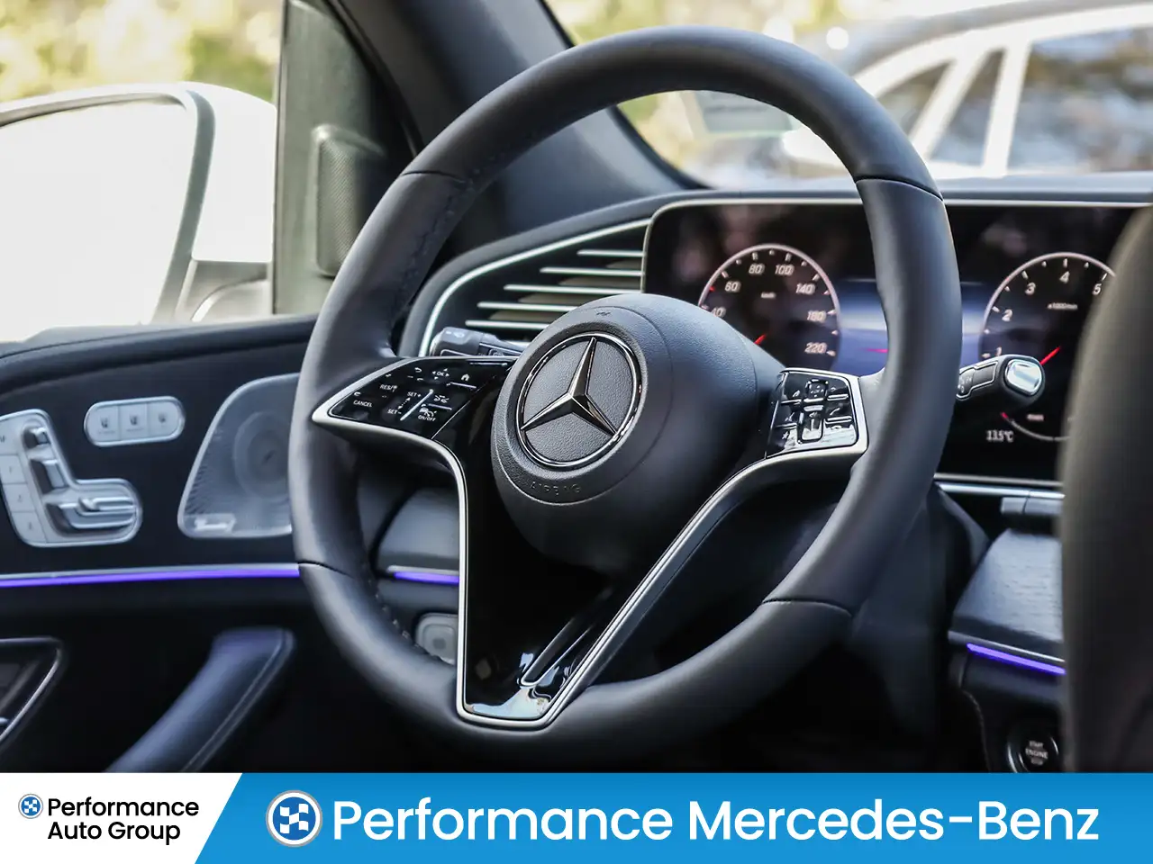 Mercedes-Benz GLE снимка Mercedes-Benz GLE