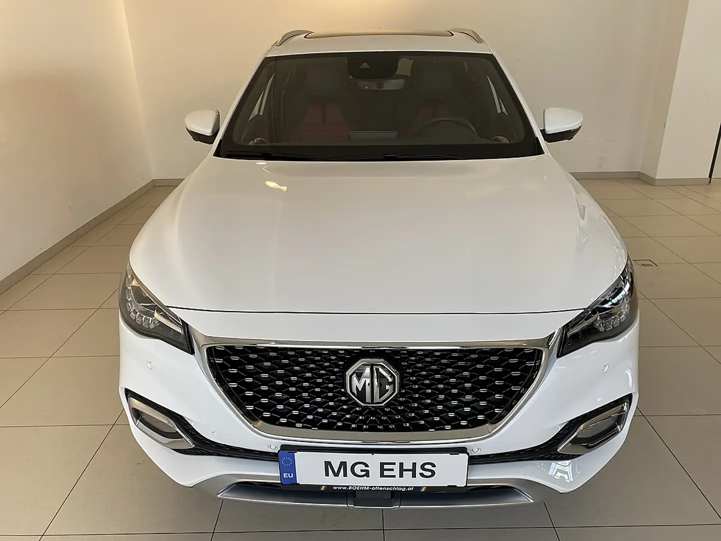 MG EHS 1,5T GDI PHEV Luxury Aut. Anhängelast 1500kg, W... Weiß - 2