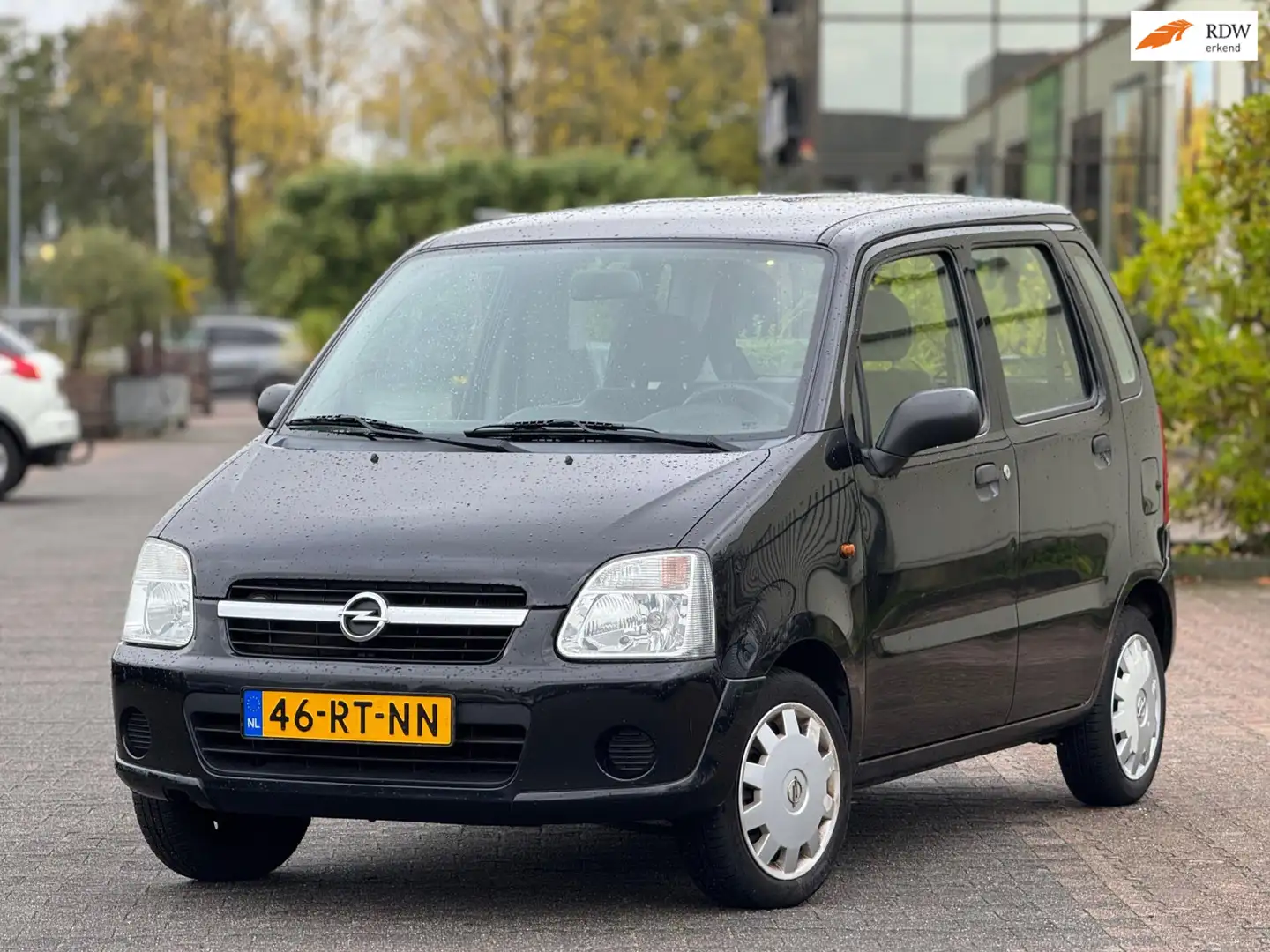 Opel Agila 1.0-12V Flexx | APK 22-10-2026 | Elektrische spieg Zwart - 1
