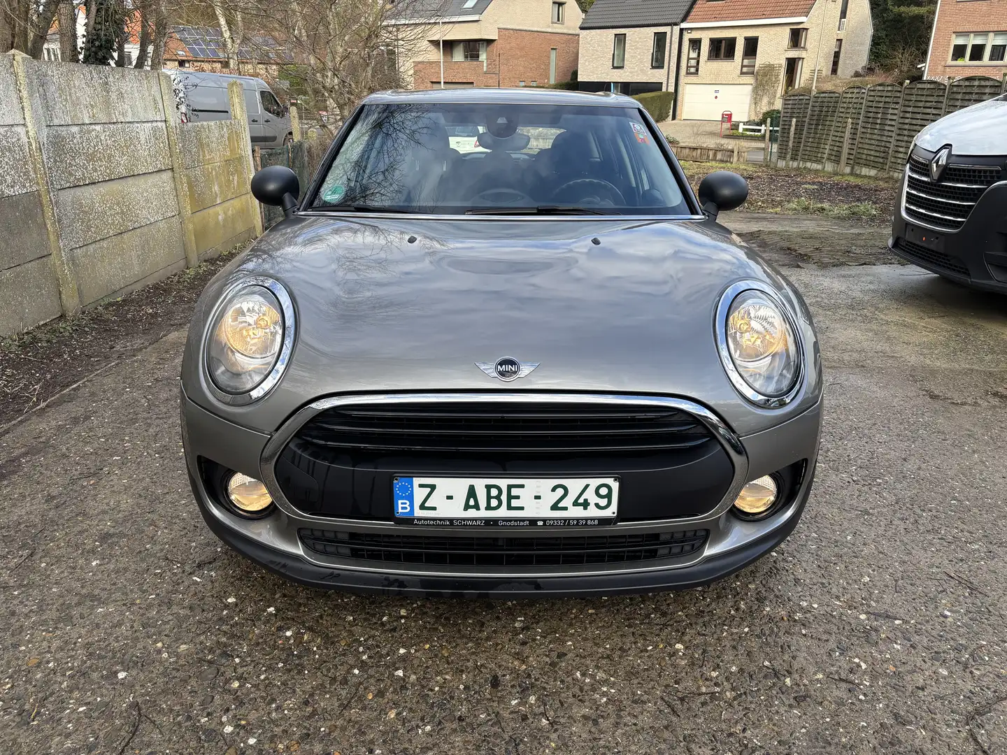 MINI One Clubman 1.5 Essence Gris - 2