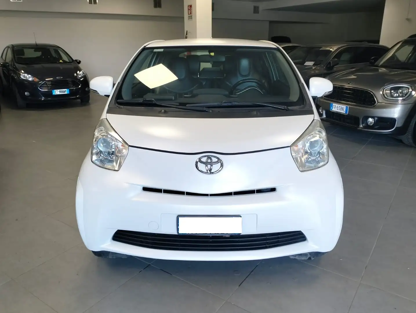 Toyota iQ 1.0 cvt Bianco Opaco Pelle Tagliandi KM 105000 Blanc - 2